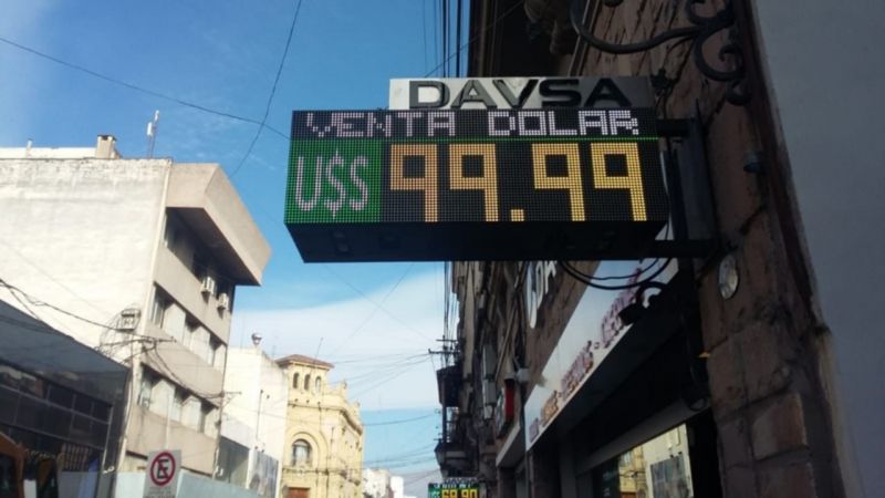 El dólar, a $100 para la venta en Salta