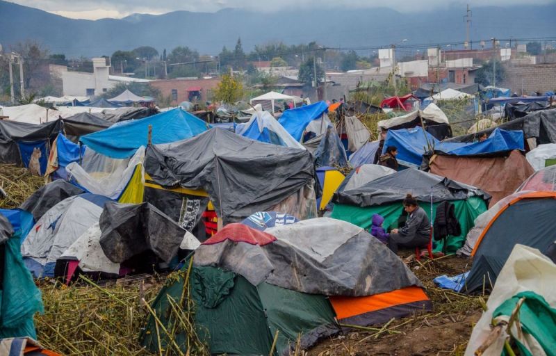 “No es que nosotros estamos de campamento, como ellos dicen. Nosotros nos bancamos el frío, hambre, no ir al baño”