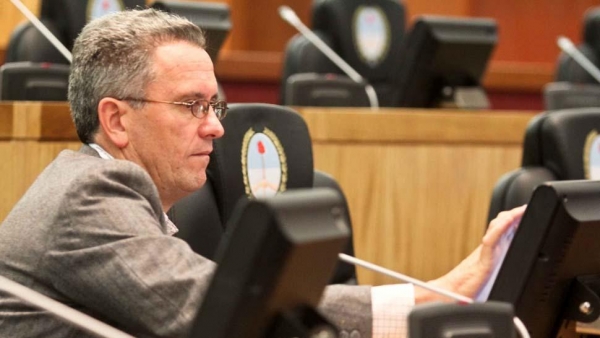 Para Del Plá, Urtubey y Romero quieren.. violentar la Constitución de acuerdo a sus intereses....