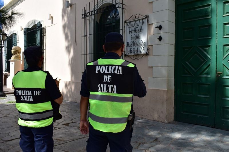 Acoso sexual: Enviarían policías a custodiar en las escuelas