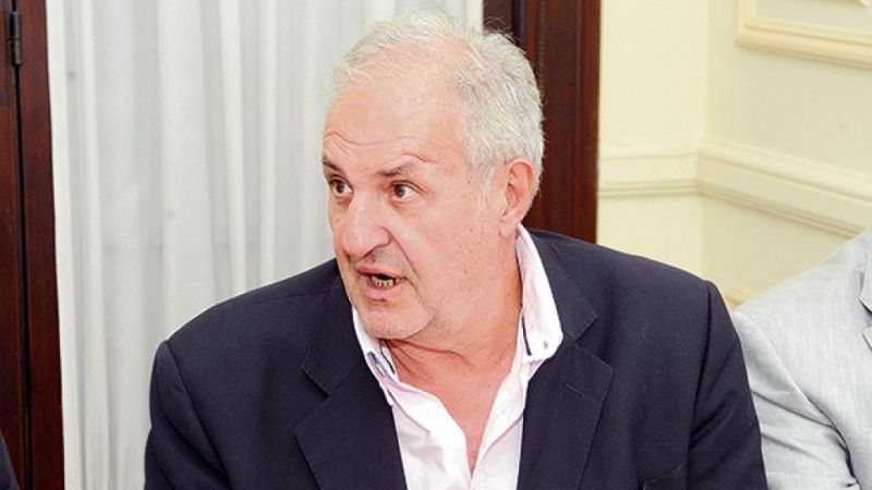 “El que vota a este modelo, se suicida"
