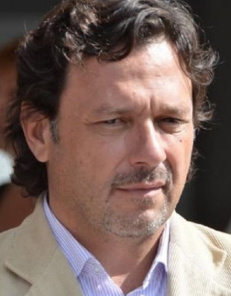 Grave denuncia por pautas publicitarias truchas en la municipalidad de Sáenz