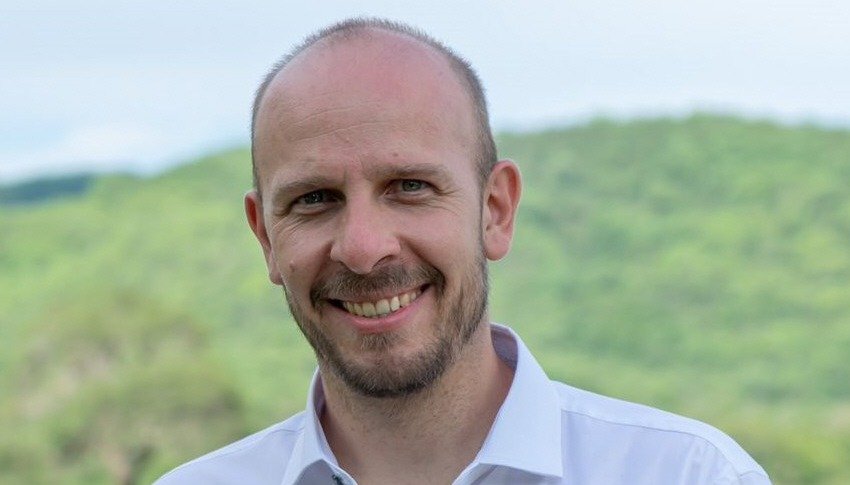 Borelli consideró que Vega debería explicar por qué acompañó la Ley Bases