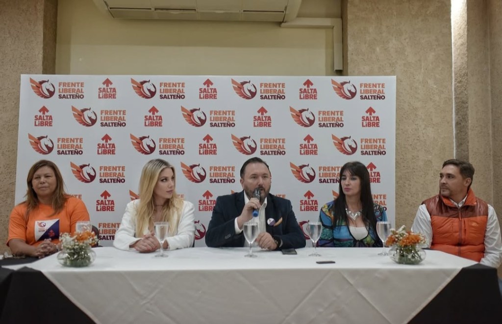 "Hay que pasar la motosierra por muchos sectores del gobierno"
