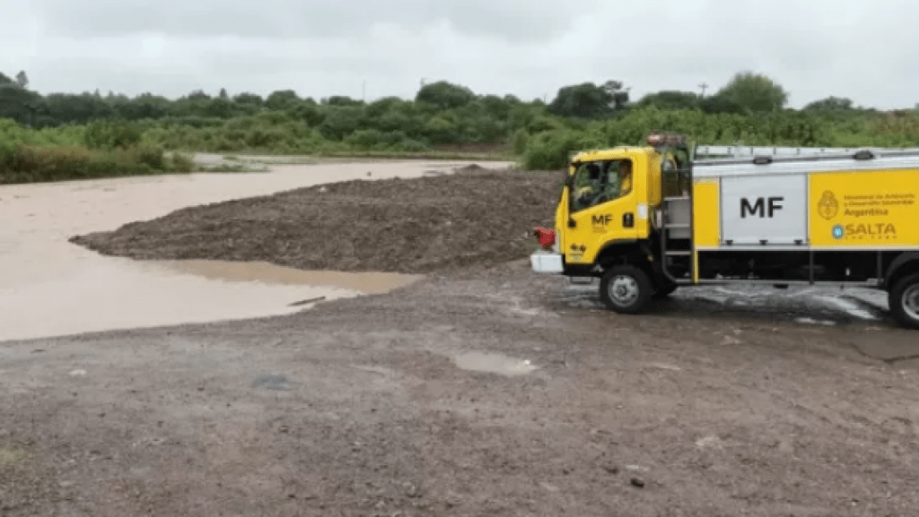 Defensa Civil monitorea las zonas afectadas por las tormentas en la Provincia