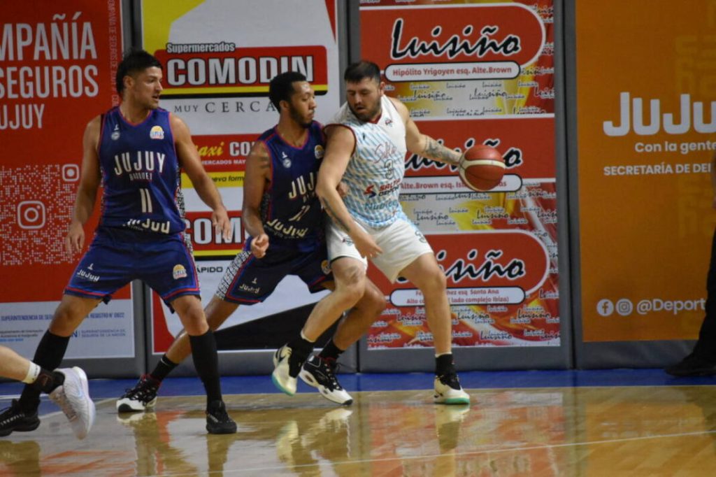 Salta Basket juega en Jujuy tras problemas de salud en el plantel