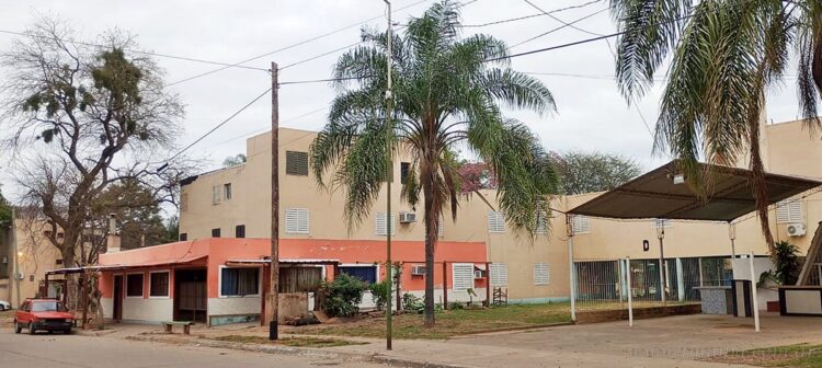 Balearon por la espalda a una mujer en Tartagal-Salta cuando iba a trabajar y buscan al responsable