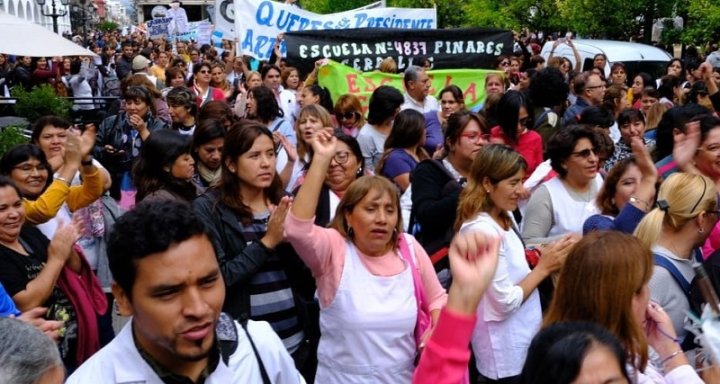 Con fondos provinciales se pagará el Incentivo Docente