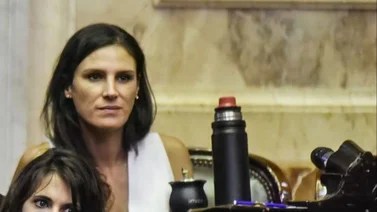 Ley Bases: Pamela Calletti abrió el discurso de los salteños
