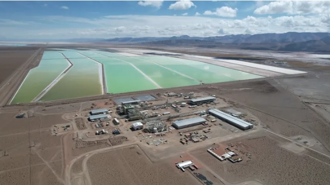 Comienza a producir en Salta el yacimiento de litio más grande del mundo