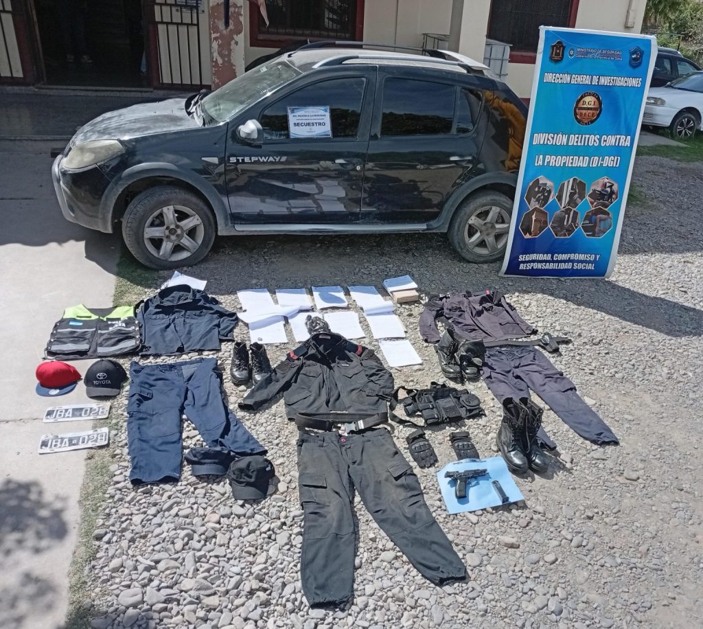 Desbaratan una banda de falsos policías cuando iban a cometer un robo