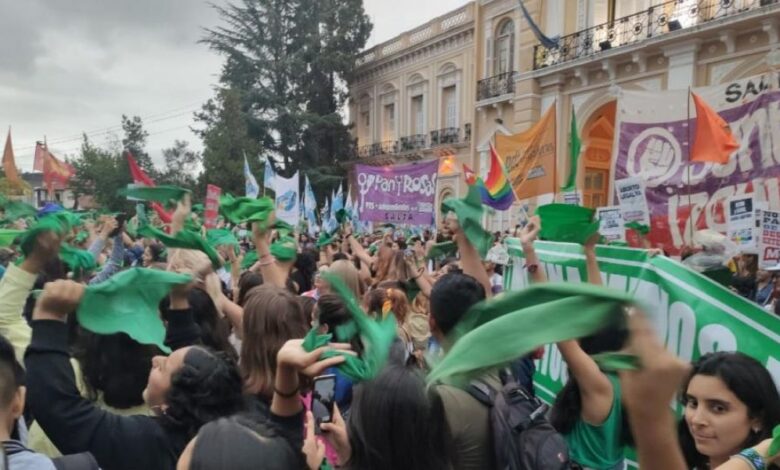 Pañuelazo en defensa de derechos