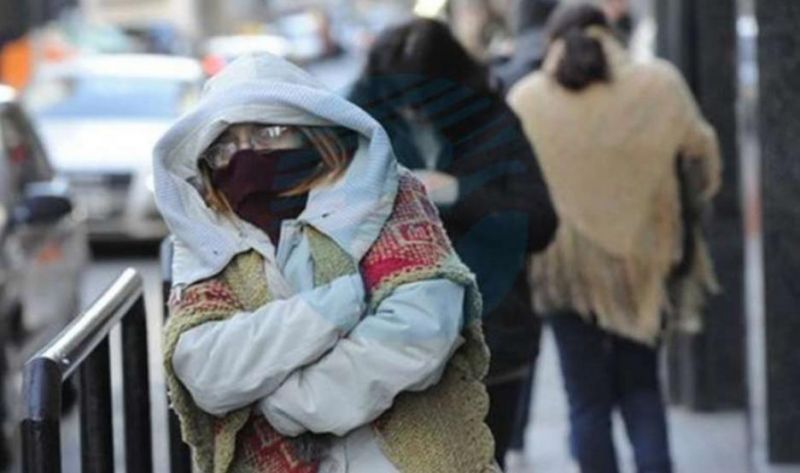 “Advertencia violeta” por bajas temperaturas en casi todo el país
