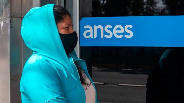 AUH: ¿Cómo cobrar la retención mensual del 20 por ciento?