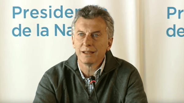El Gobierno informó que Mauricio Macri será sometido a una microcirugía láser