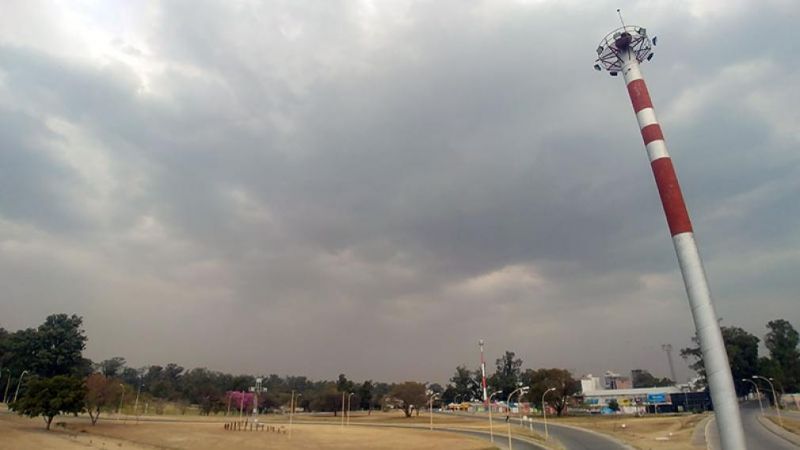 Anticipan un domingo pesado con posibles lluvias durante toda la jornada