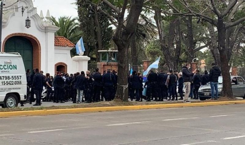 Senadores y senadoras del Frente de Todos, preocupados por la manifestación de policías