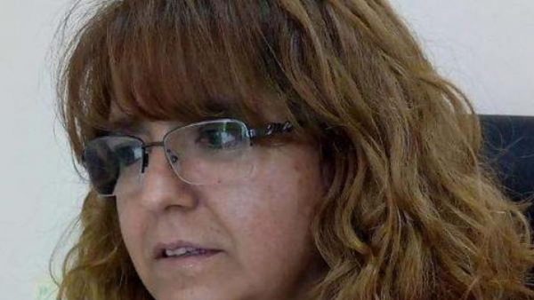 En plena tormenta, golpeó y echó de la casa a su esposa con sus ocho hijos pequeños