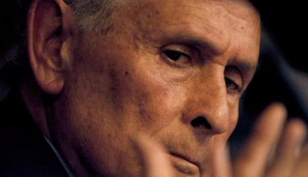 Miguel Etchecolatz sufrió un ACV en la cárcel y permanece internado