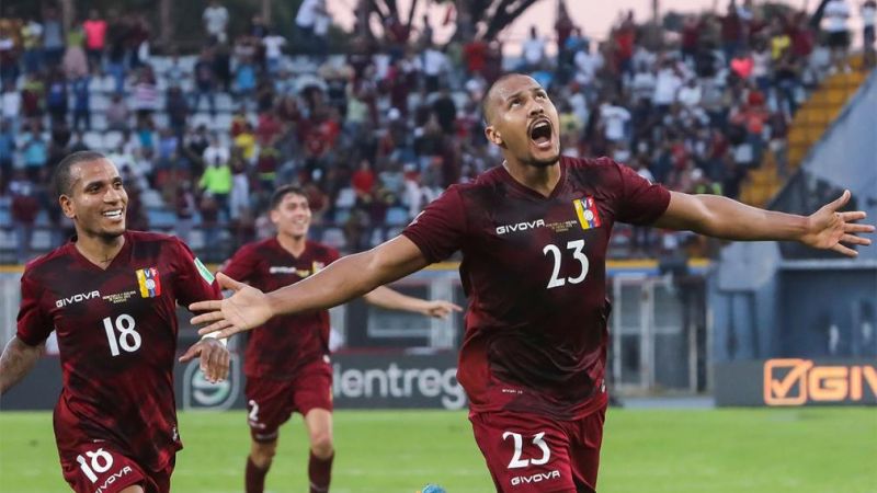Venezuela, con el debut de José Pekerman, goleó a Bolivia