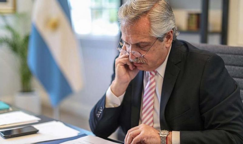 Alberto Fernández sobre la pandemia: "nos tiene que doler el número de 500 muertos diarios"