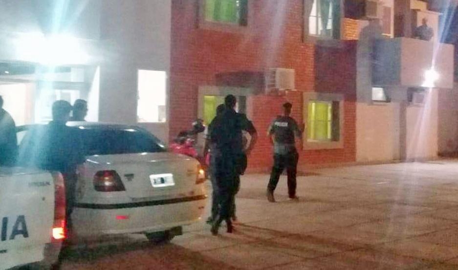 Docente cae preso, acusado de abusar de alumna de 11 años y usarla de cadete para que le compre vino, en departamento Copo