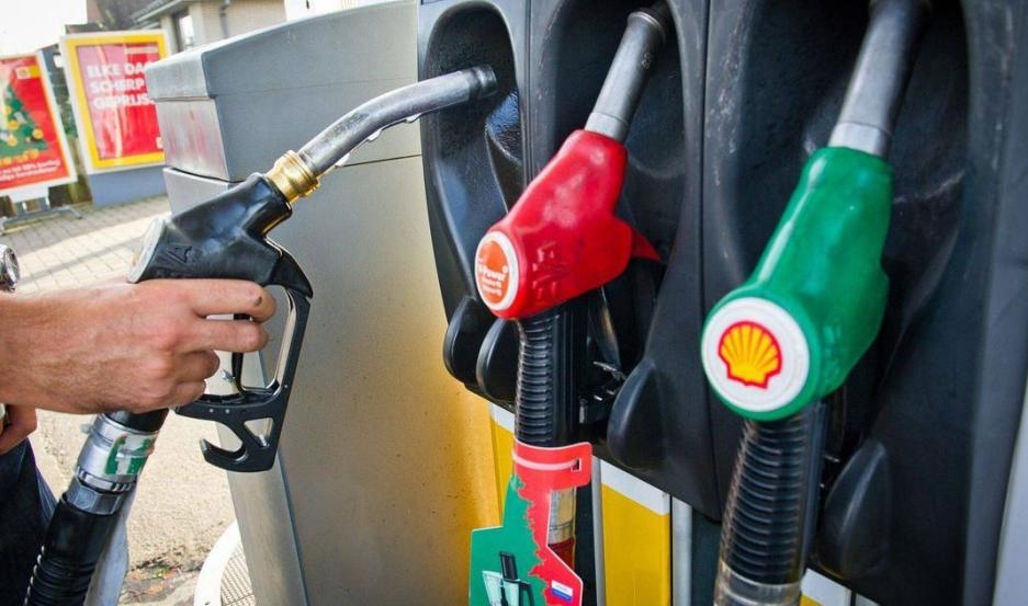 Shell aplica el aumento en sus combustibles del 4% este domingo