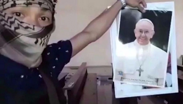 Alerta máxima en el Vaticano: El Estado Islámico amenazó al papa Francisco