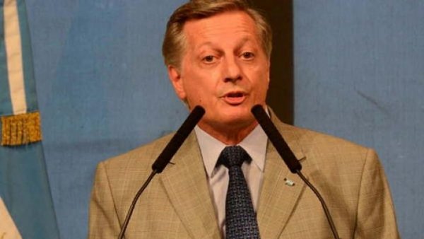 Aranguren: "Vivimos en un mundo artificial durante 10 años"