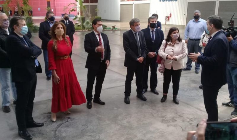 El ministro Salvarezza recorre el Nodo Tecnológico junto al gobernador Gerardo Zamora