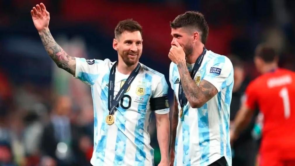 Messi destacó cuanto lo ayudó De Paul a integrarse al grupo: “Eran chicos nuevos”