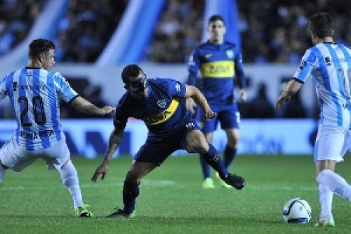 TORNEO 30 EQUIPOS Racing ganó en Avellaneda y postergó el festejo de Boca