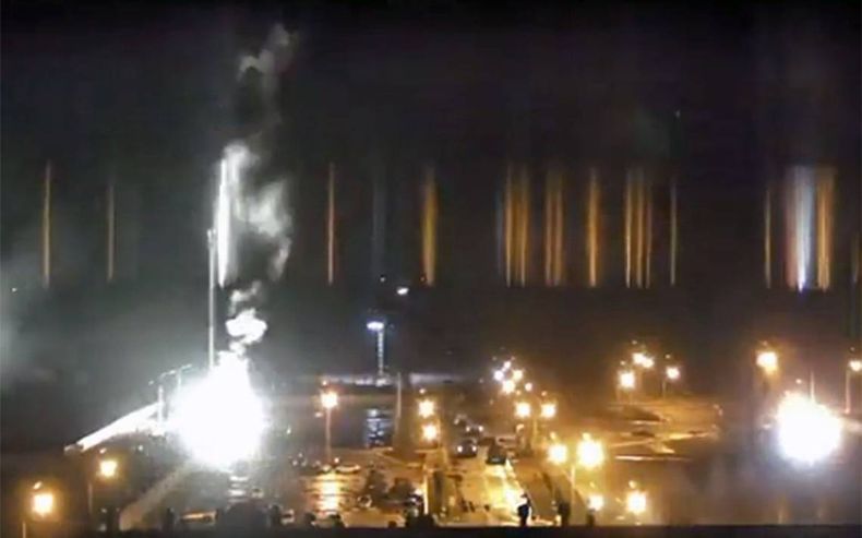 Incendio en la central nuclear más grande de Europa tras un ataque ruso