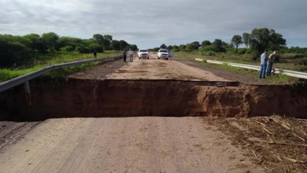 Vialidad Nacional trabaja para restablecer el tránsito en la Ruta 34