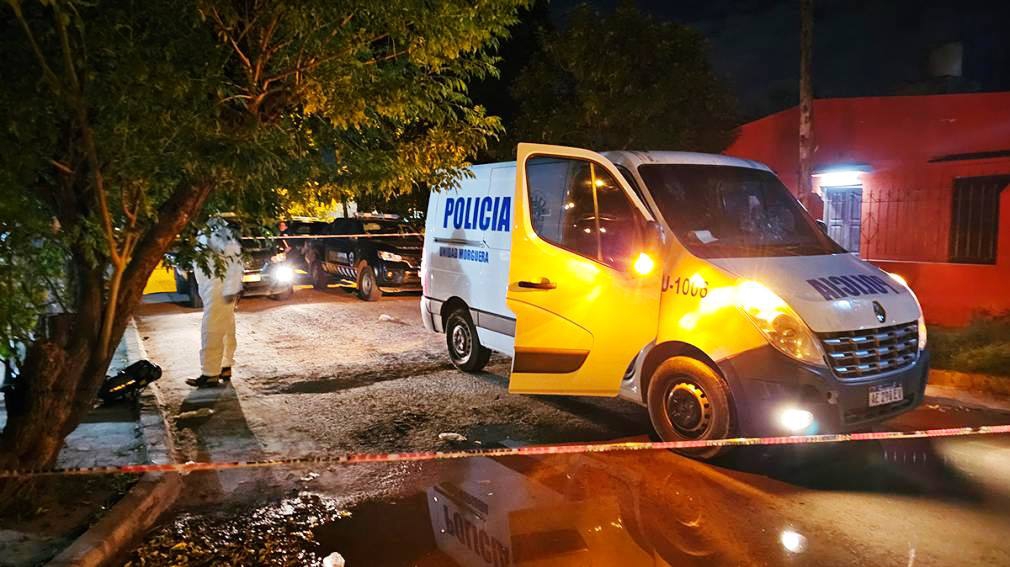 Un robo desencadenó una gresca con armas y terminó con un ladrón muerto