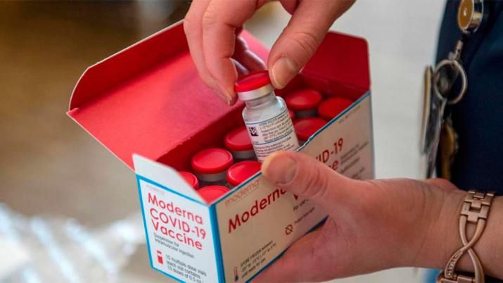 La vacuna de Moderna genera una inmunidad de un año contra el coronavirus
