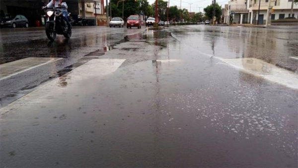 Otra jornada gris, húmeda e inestable sobre Santiago