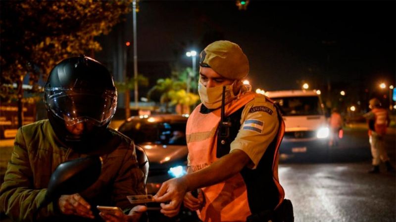 El Gobierno analiza una mayor restricción en horarios y actividades recreativas