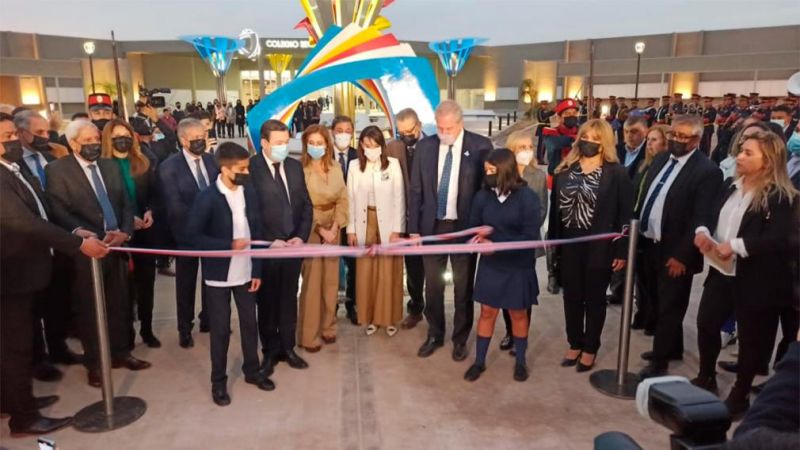 Zamora y el ministro Jaime Perczyk inauguraron el Colegio Secundario del Tercer Milenio