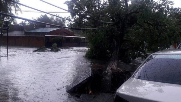 El temporal en Tucumán dejó tres muertos: rige el alerta de tormentas