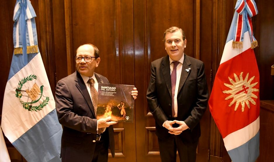 Zamora recibió al embajador de Guatemala en Argentina y a un funcionario de Cancillería