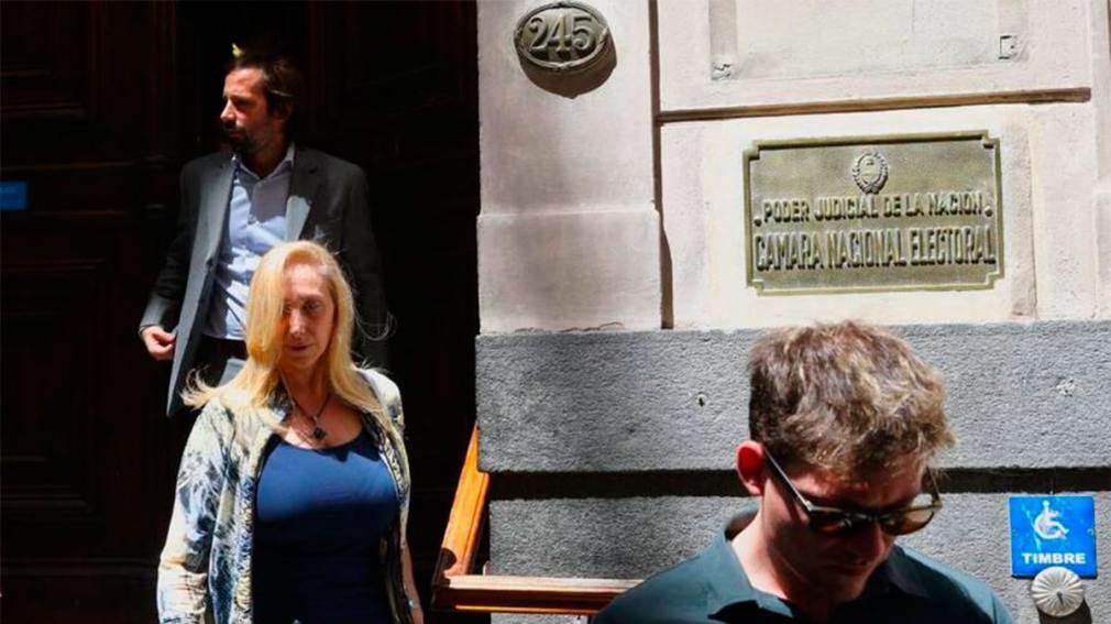 A horas del balotaje, los apoderados de Milei y Massa se reunieron con autoridades de la Cámara Electoral