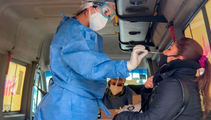 Murieron 638 argentinos y 22.673 se contagiaron en las últimas 24 horas