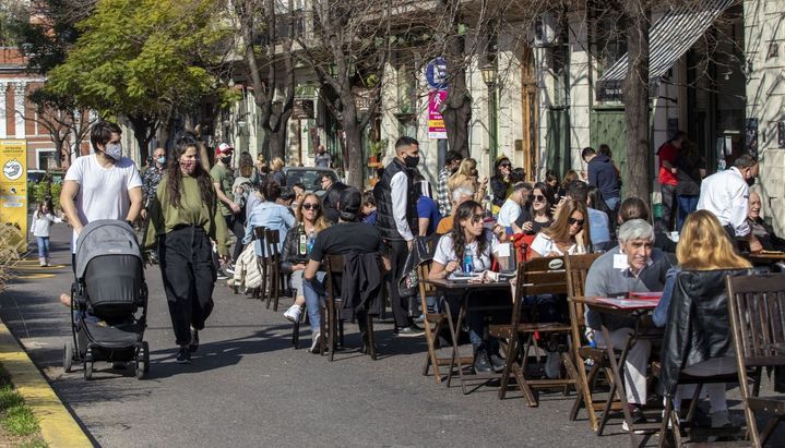 En el país se confirman 12.112 nuevos casos y 171 mil pacientes cursan la enfermedad