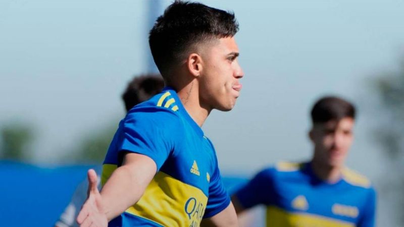 Exequiel Zeballos brilló en la Reserva de Boca y marcó un triplete ante Sarmiento de Junín