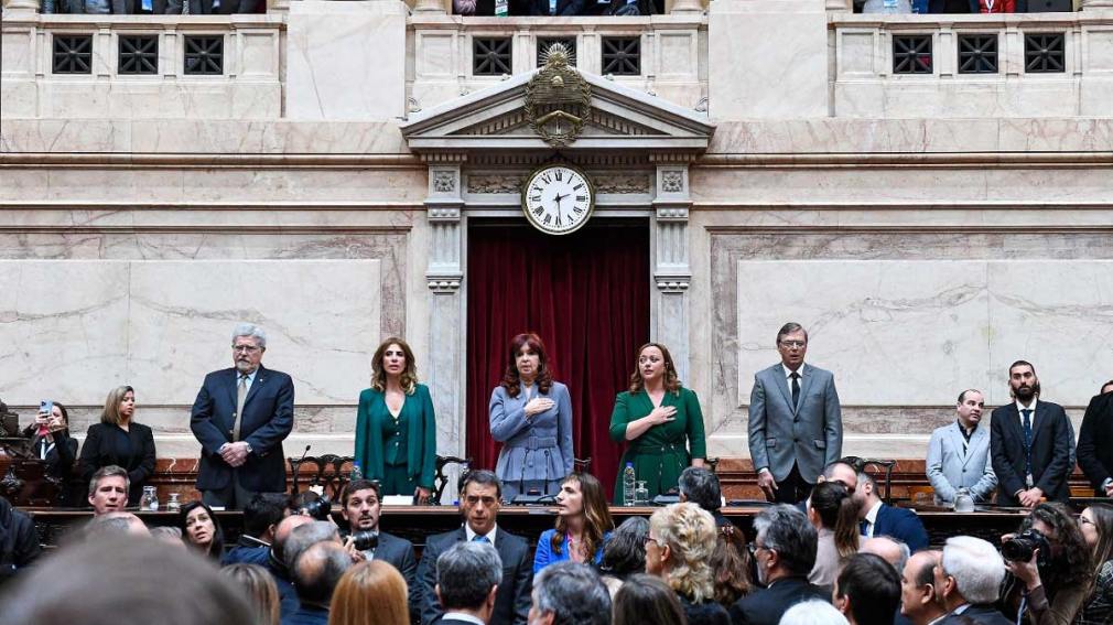 Claudia Zamora participó de la Asamblea Legislativa que proclamó las fórmulas habilitadas para el balotaje
