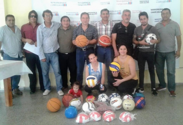 La comuna de Campo Gallo entregó elementos para la practica de deportes.