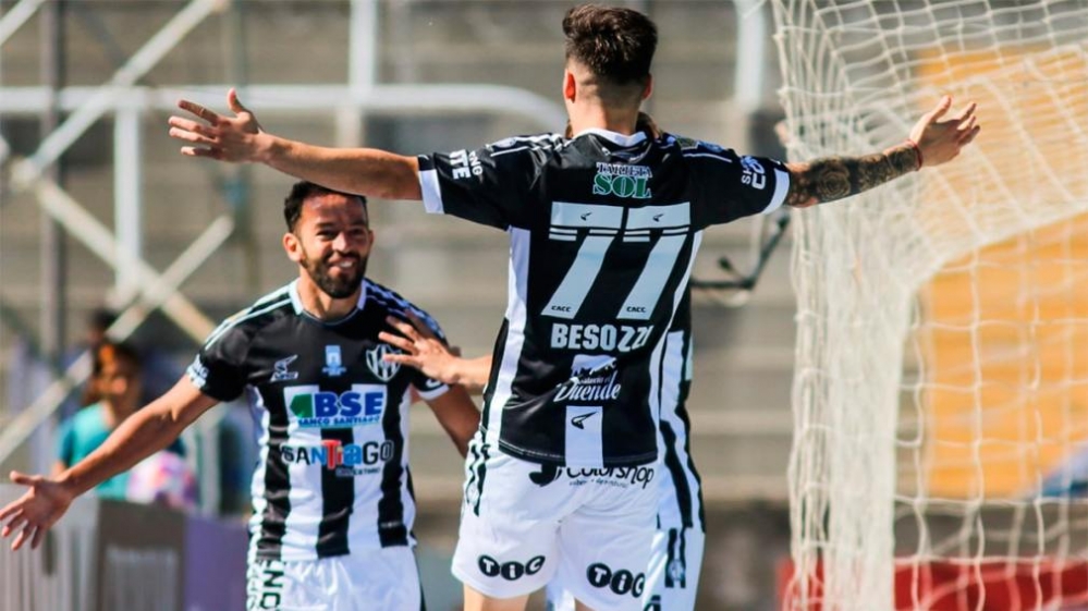 Central Córdoba debutó en la Copa Argentina con una goleada y recuperó la sonrisa