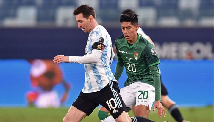 Argentina goleó a Bolivia y se enfrentará a Ecuador en cuartos de final
