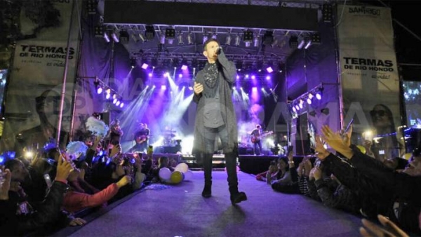 Termas de Río Hondo abrió con un formidable show su temporada 2018